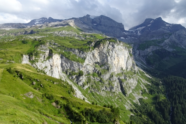 Auf dem Clariden-Höhenweg