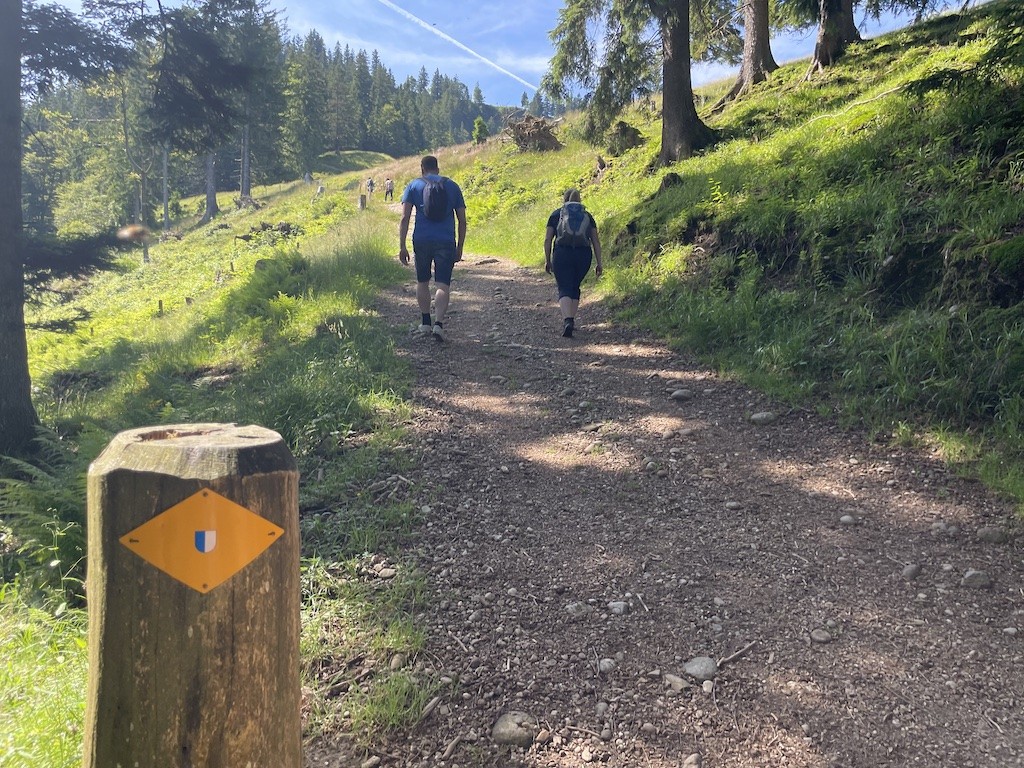 Corinne Müller und Andreas Bärtschi auf dem Weg zum Napf